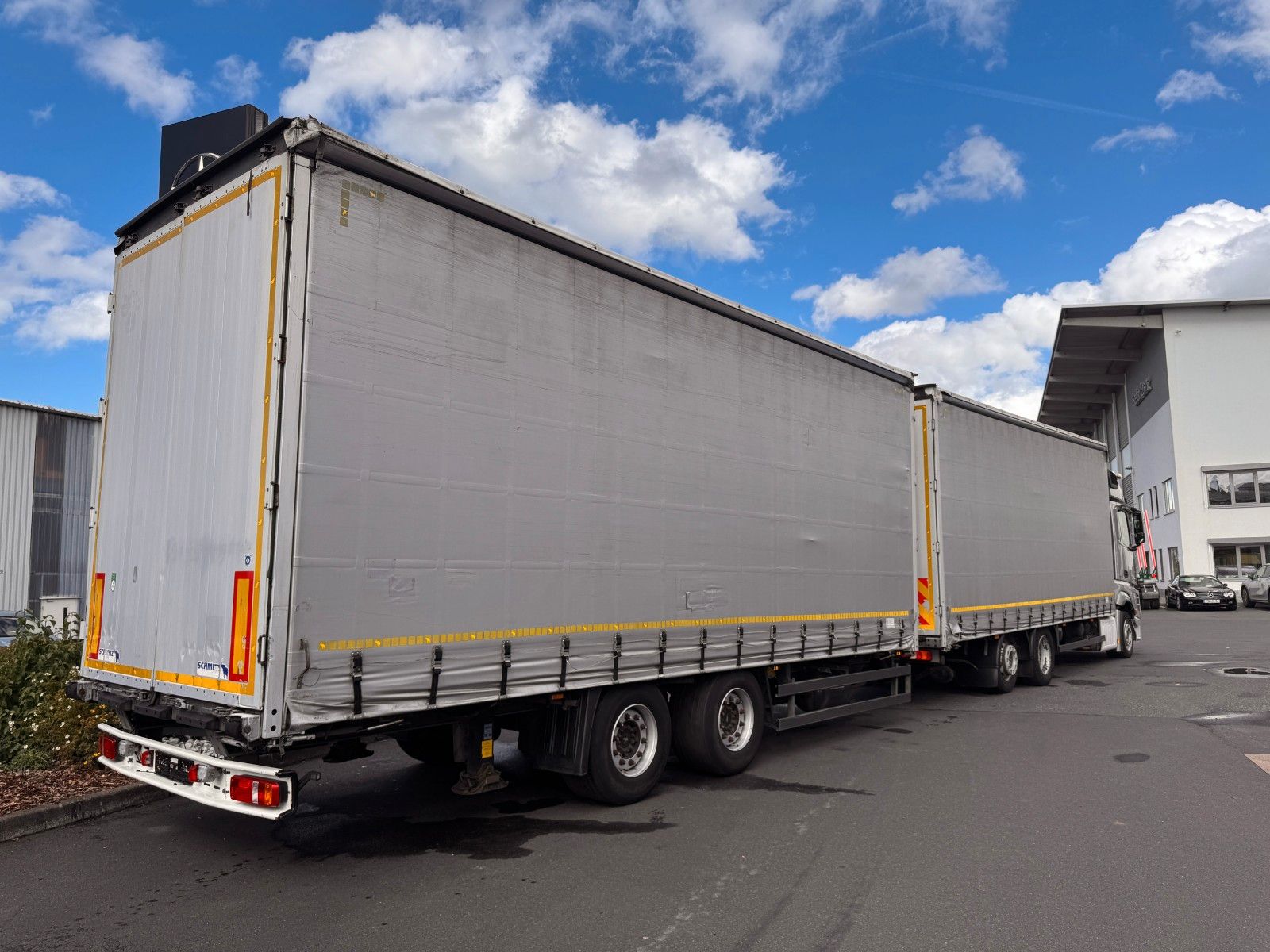 Fahrzeugabbildung Mercedes-Benz Actros 2545LnR 6x2 Retarder BigSpace PPC