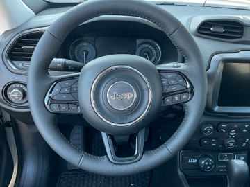 Fahrzeugabbildung Jeep Renegade S Plug-In-Hybrid 4XE / Weiß / Vorführer