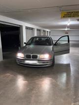 BMW E46 323i fahrbereit, TÜV bis mitte 2027 - BMW 323 aus 1998: 323i