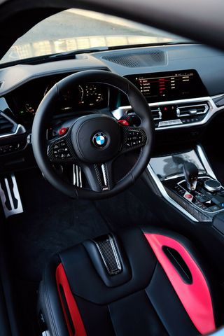 Fahrzeugabbildung BMW M4 Coupe xDrive Competition Sondermodell "KITH"