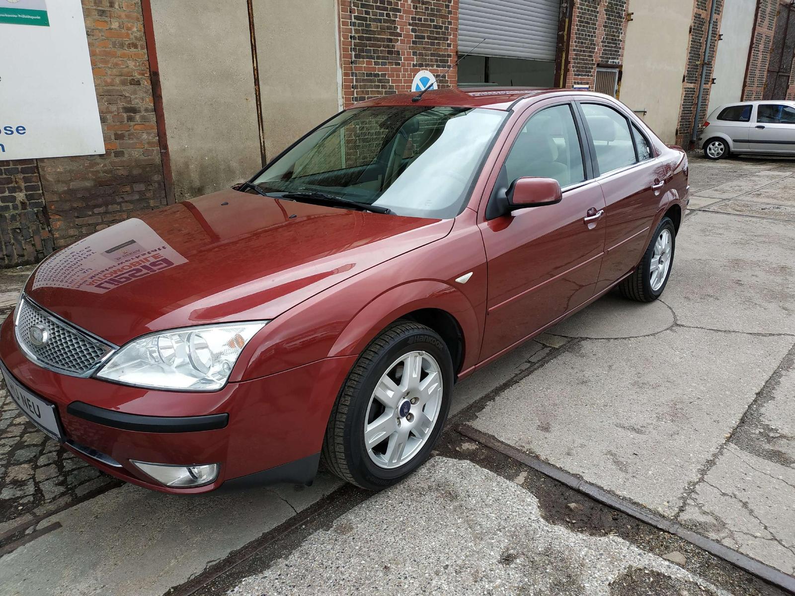 Ford Mondeo 1.8 Ghia/ TÜV NEU/ ALU/ Anhängerkupplung