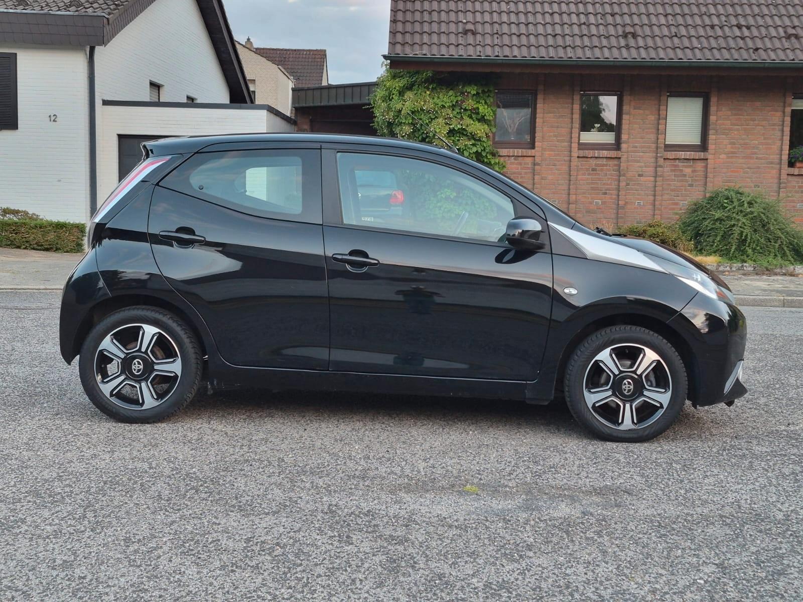 Toyota Aygo x-wave *wenig km*Faltdach