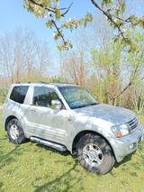 Mitsubishi Pajero 3.2 16V DI-D 3p. GLX - Mitsubishi Pajero Glx mit Diesel-Antrieb