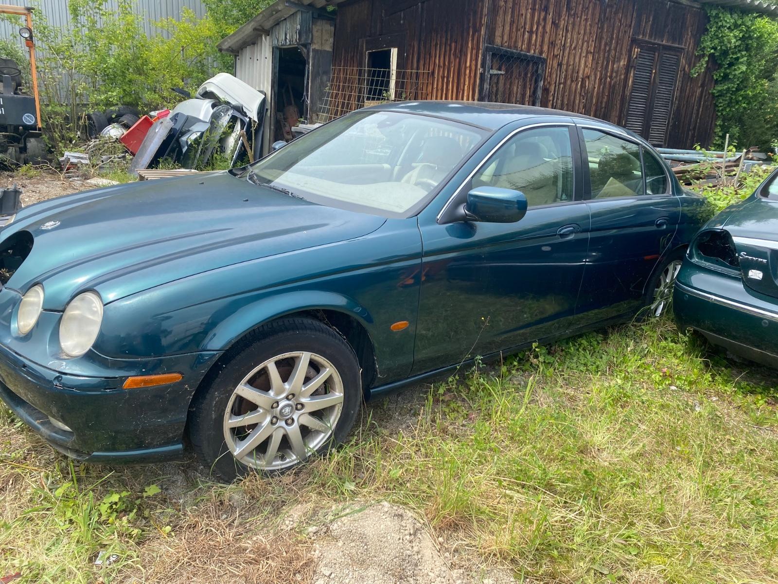 Jaguar S-Type V8 4,0 Motorschaden Standschäden