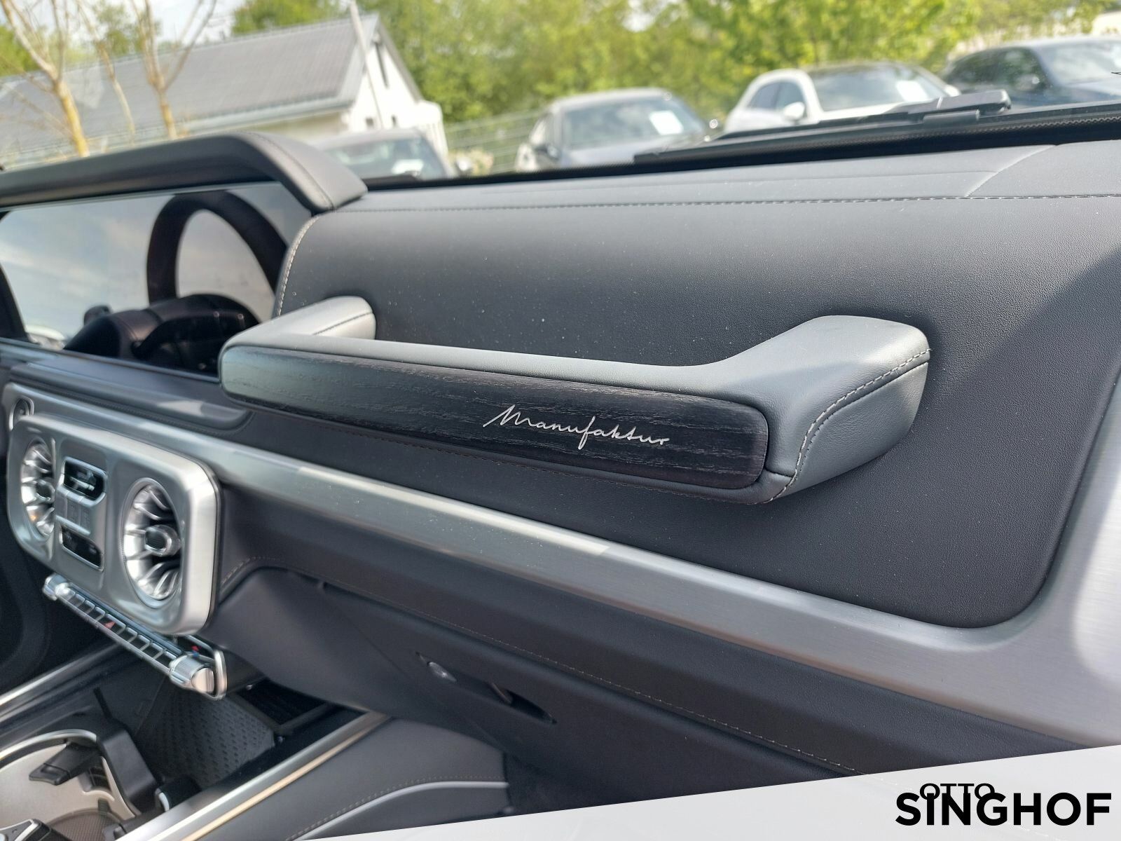 Fahrzeugabbildung Mercedes-Benz G 450 d AMG +Superior+AHK+Night+dyn.LED+360°+