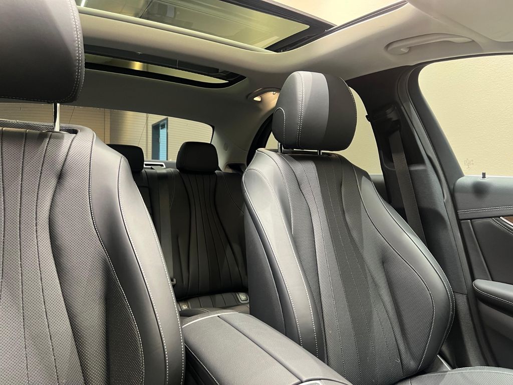 Mercedes-Benz E 300 E300 e 9G *AMG LINE*PANO*BURMESTER*SITZKLIMA*