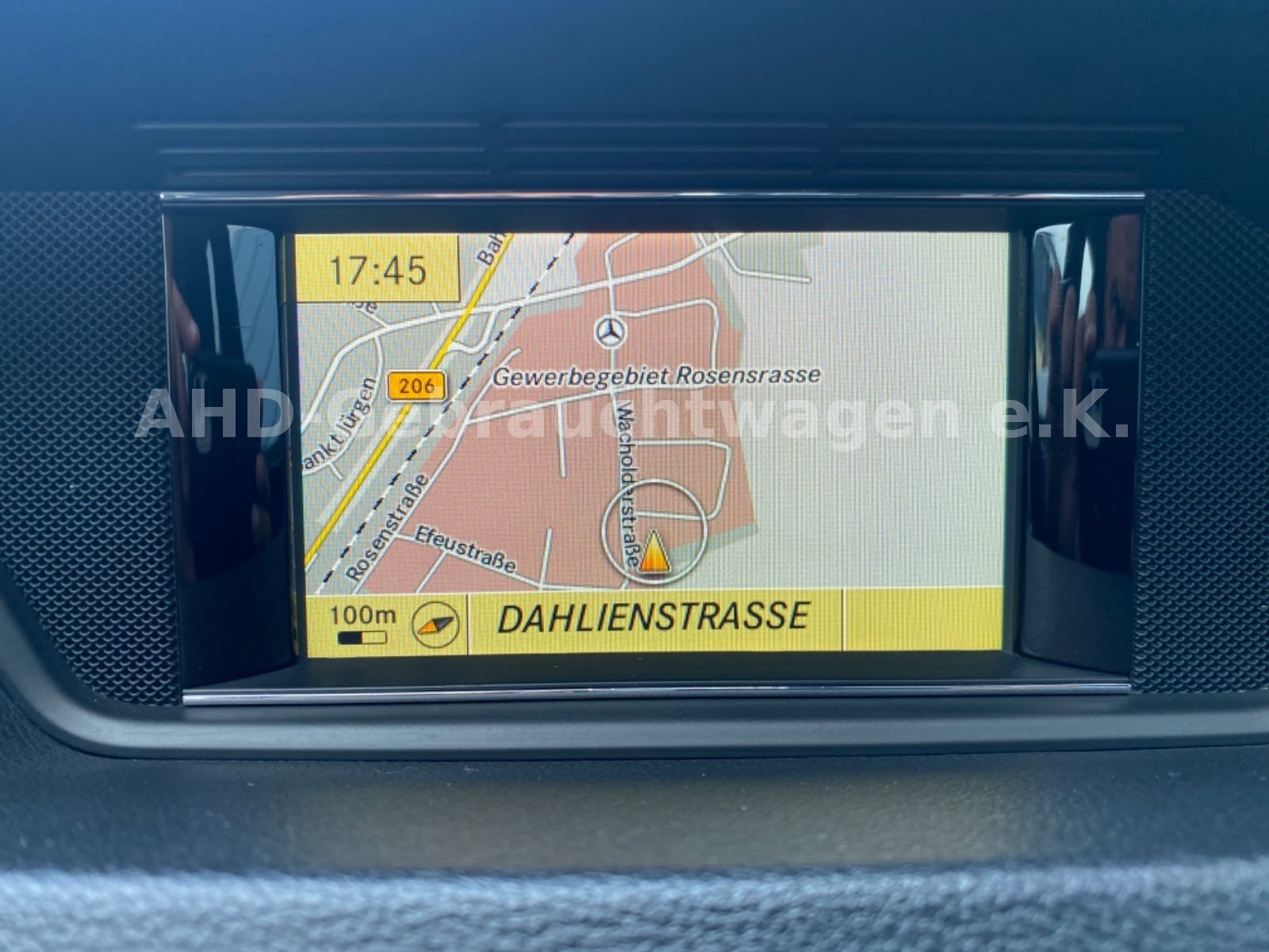 Fahrzeugabbildung Mercedes-Benz E 220 CDI BlueEfficiency  Avantgarde