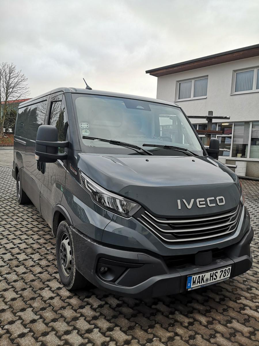 Iveco 35S18