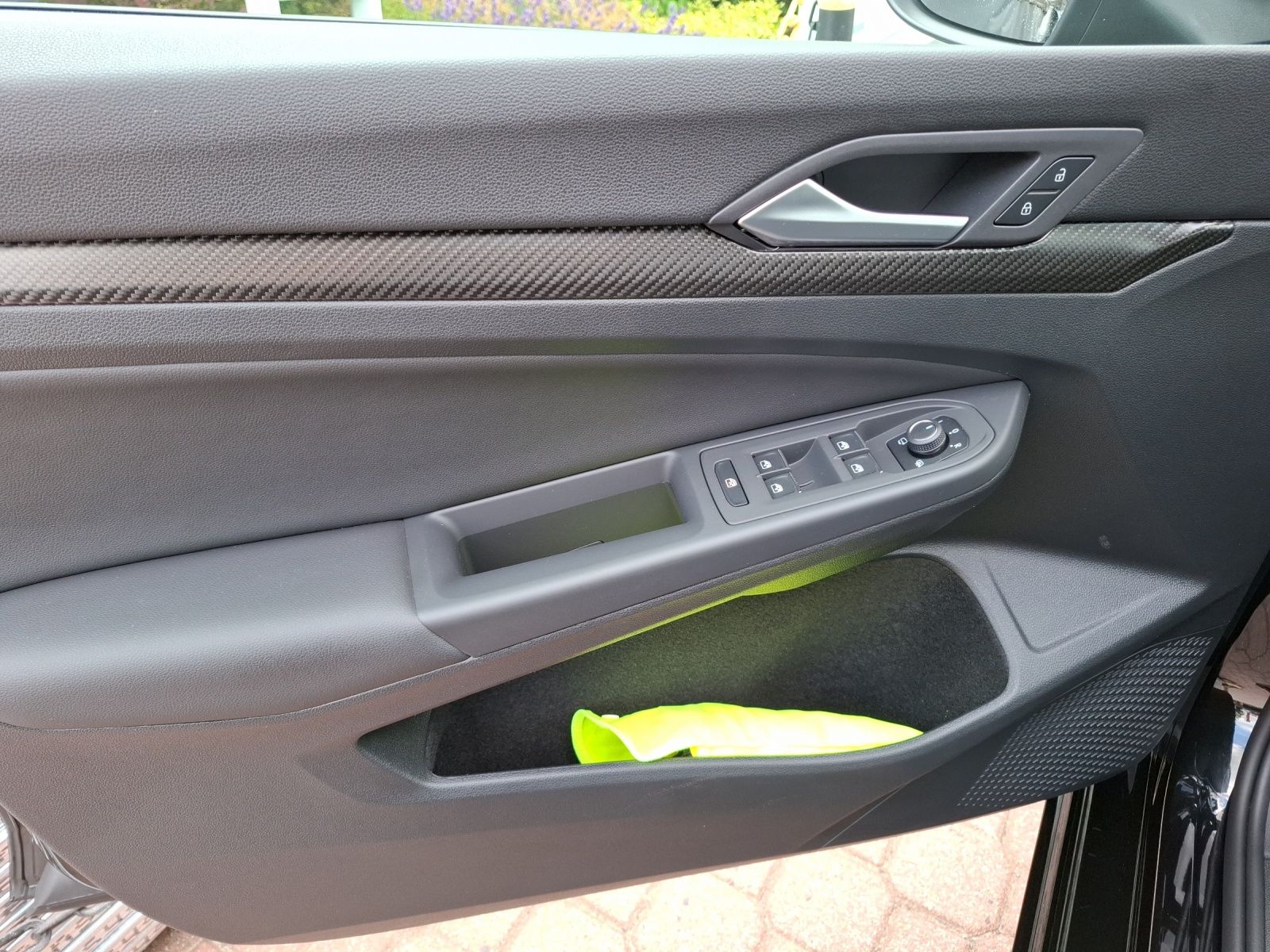 Fahrzeugabbildung Volkswagen Golf VIII R Performance Black-Edition Matrix Har
