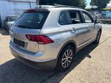 Volkswagen Tiguan Comfortline BMT/Start-Stopp - SUV & Geländewagen mit Unfallschaden