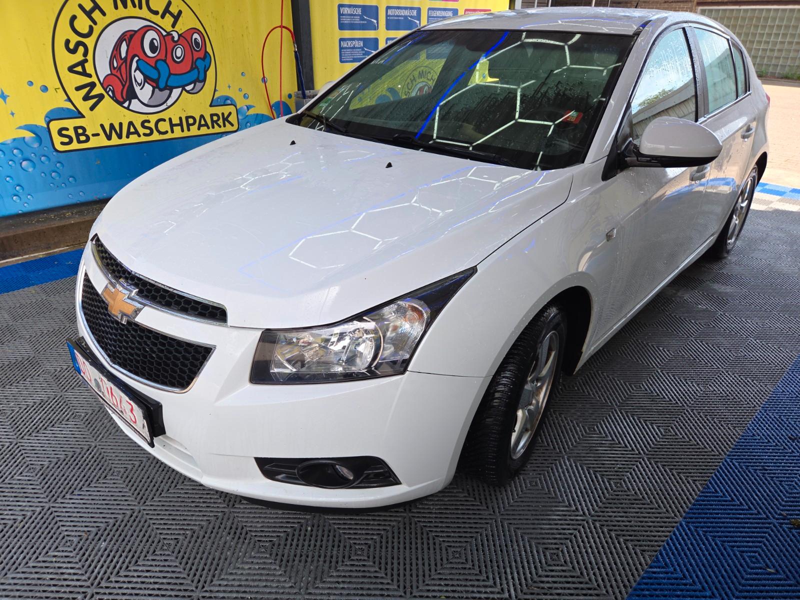 Chevrolet Cruze Klima erst 157000 Euro5  Navi TÜV neu