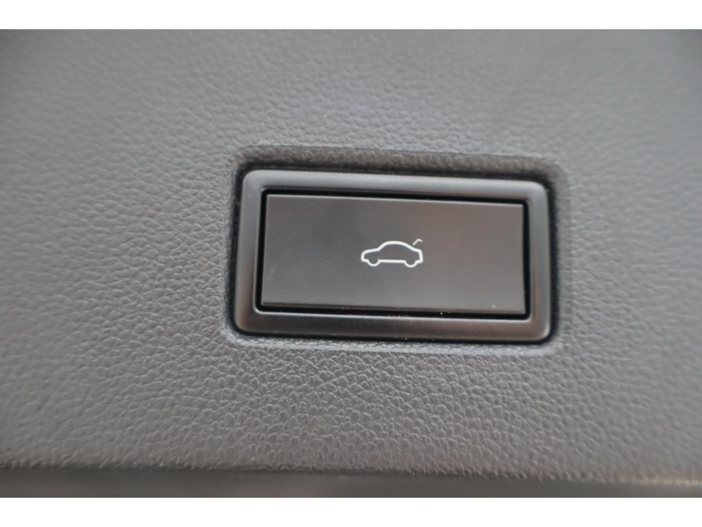 Volkswagen T-Roc 1.0 TSI United Sitzhzg. Klimaautomatik Ap, миниатюра 15