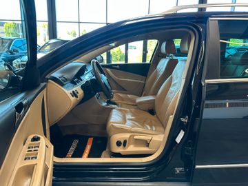 MYAUTOCENTER – Gebraucht- und Jahreswagen mit Werkstattservice in Pfaffenhofen Volkswagen Passat Variant V6 FSI *4Motion*Navi*Xenon*TÜV*