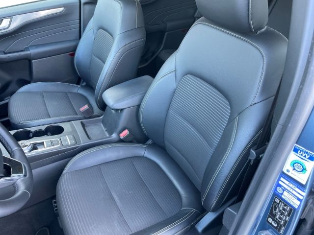 Fahrzeugabbildung Ford Kuga 2.5 Duratec Plug-in-Hybrid PHEV Titanium Au