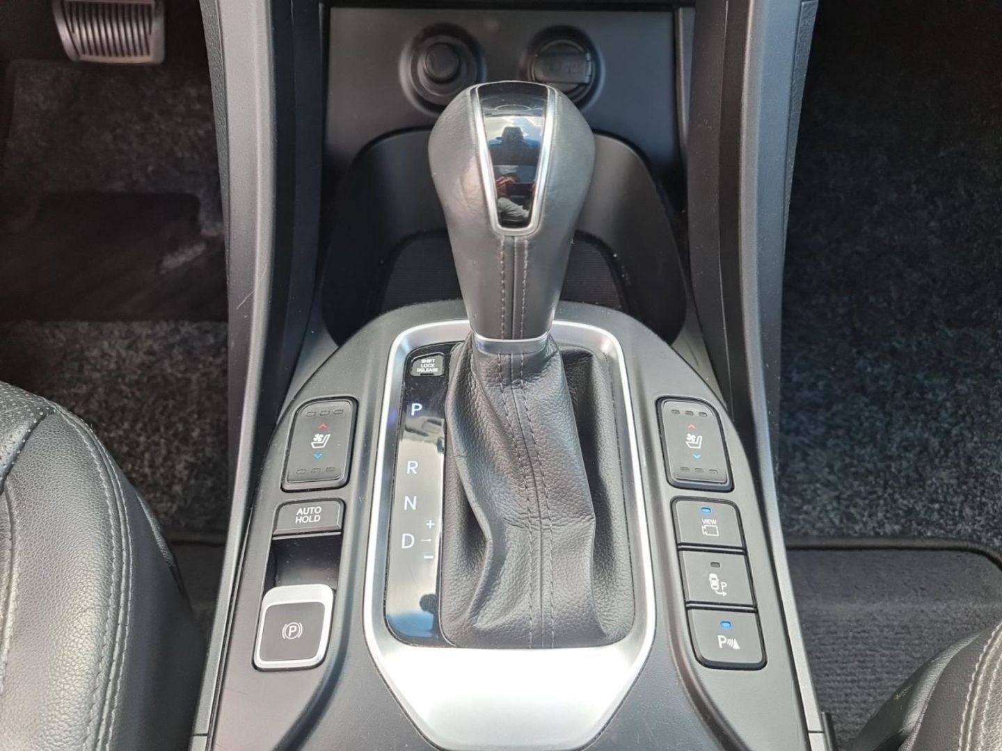 Fahrzeugabbildung Hyundai SANTA FE 2.2 CRDi 4WD AT Premium