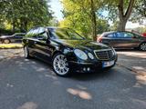 Mercedes-Benz Mercedes W211 280 V6.  VOLL   Lesen - Mercedes-Benz 280: Kombi