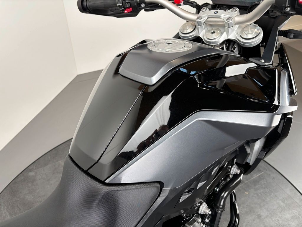 Fahrzeugabbildung BMW F 900 GS *1. HAND *DYNAMIK PAKET