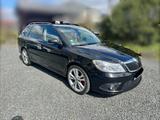 Skoda Octavia RS 2.0 TDI DSG Combi  !!Top Zustand!! - Skoda Octavia aus 2012: RS