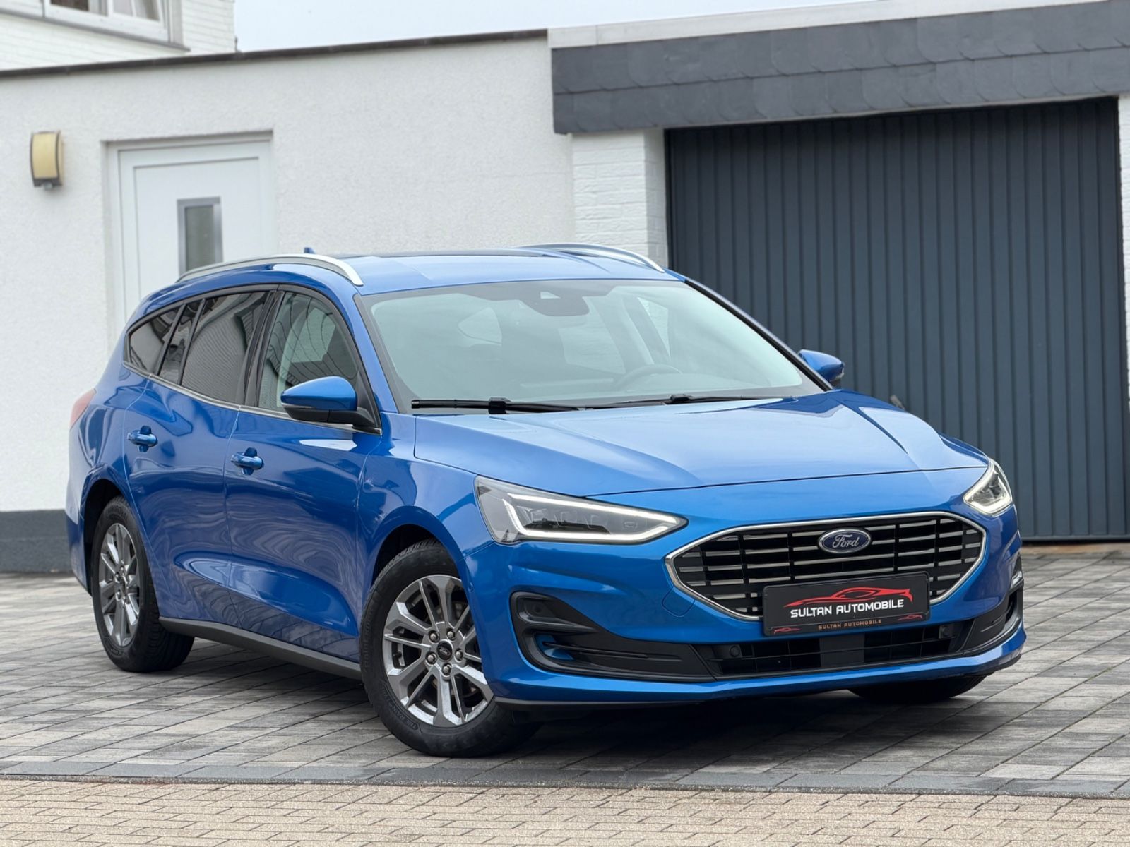 Ford Turnier Titanium X / LED/Kamera/Totwinkel/Spür-H