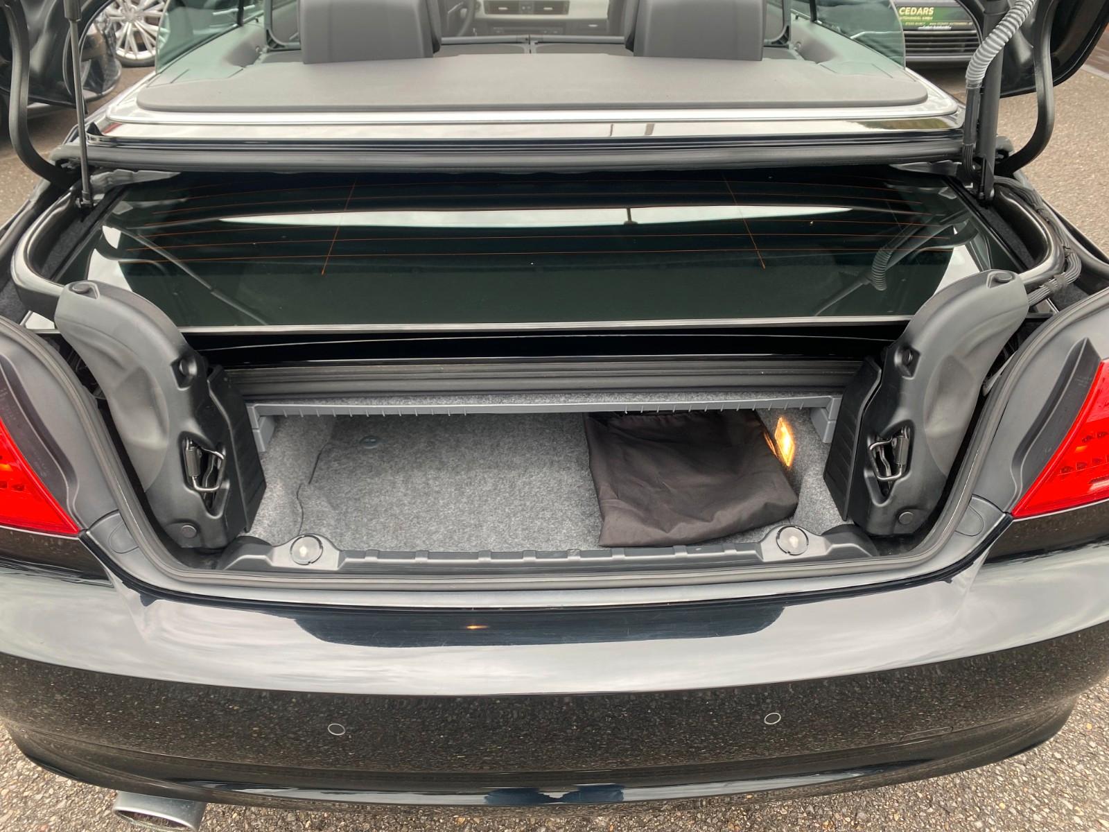 BMW 318i Cabrio Xenon Leder Sitzheizung Einparkhilfe
