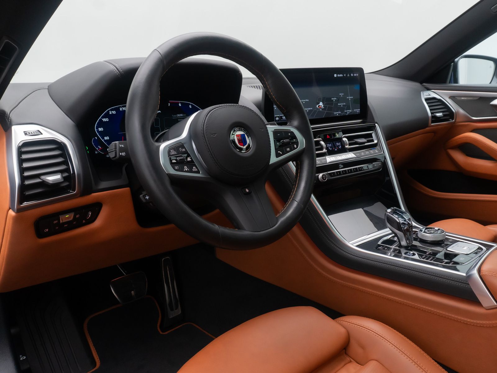 Fahrzeugabbildung ALPINA B8 4.4 Bi-Turbo 360&deg; DAB Laser Individual 21Zoll