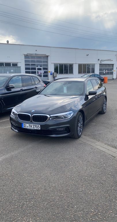 Image of BMW 530