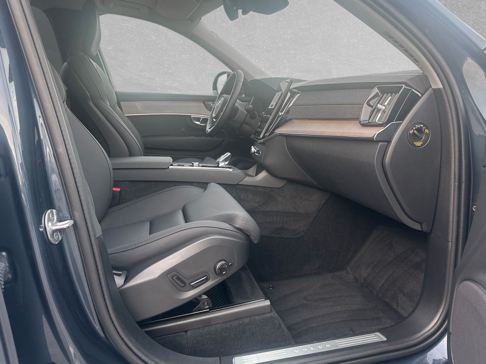 Volvo XC90 T8 AWD Plus Dark 7-Sitzer ACC BLIS foto 4