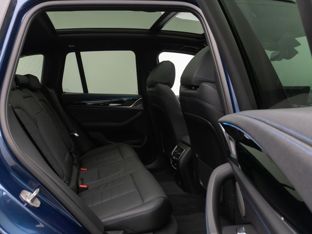 Foto Nummer 25: BMW iX3