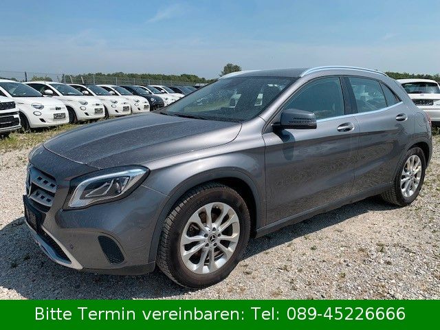 MERCEDES-BENZ GLA 200*TEILLEDER*NAVI*KEYLESS*SHZ*