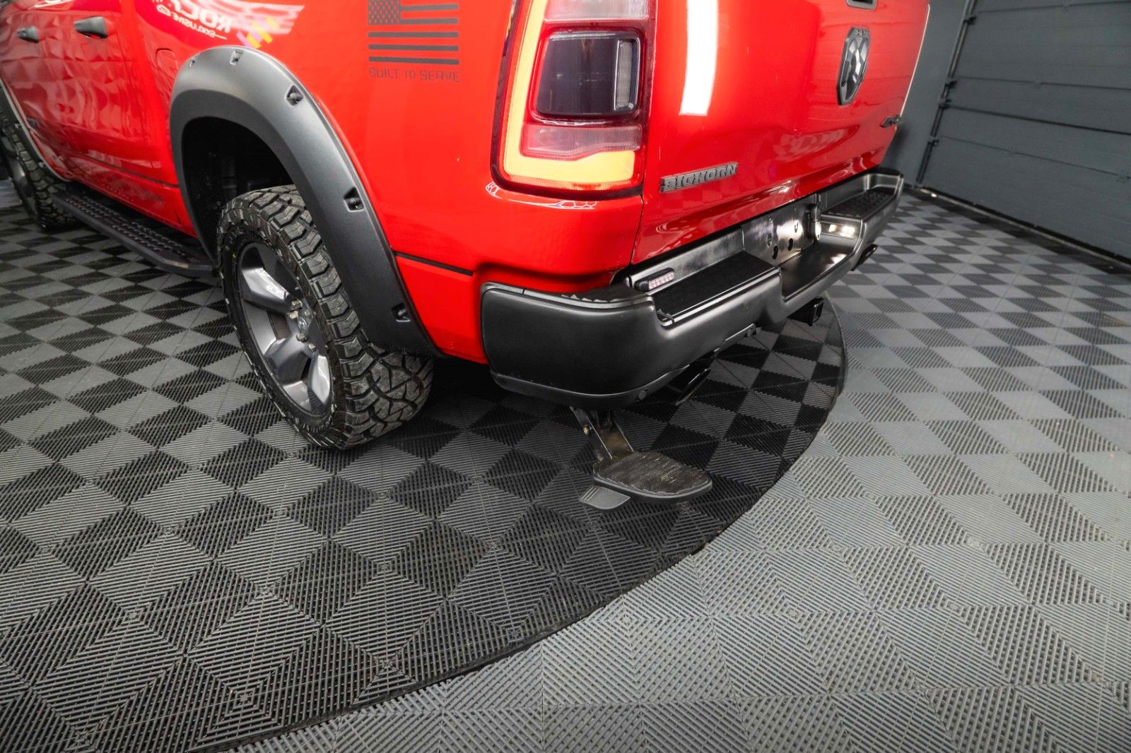 Fahrzeugabbildung Dodge RAM 5.7 V8 HEMI 4x4 Built to Serve AXLE LOCK FOX