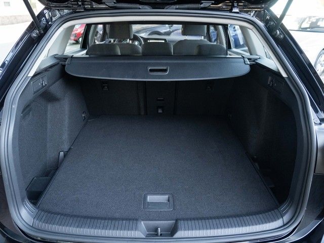 Golf VIII Variant Life eTSI DSG Navi Kamera ACC