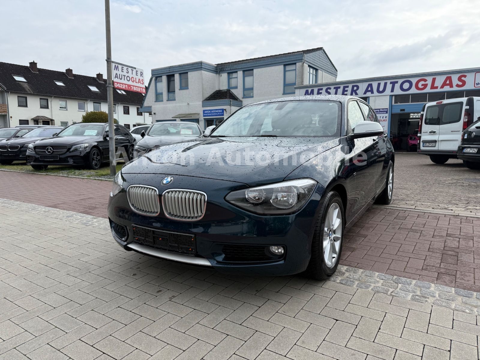 BMW 118 1 Limousine 5-trg. /Automatik/Navi/Leder foto 1