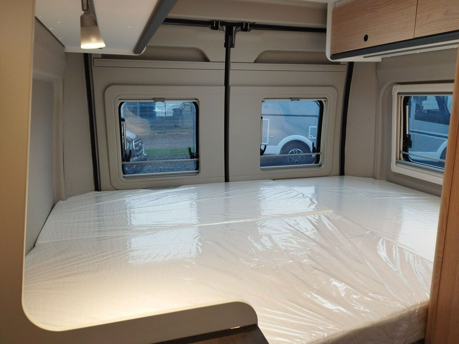 Fahrzeugabbildung Sunlight Adventure Cliff 600 Automatik, Dörr Edition, LTE