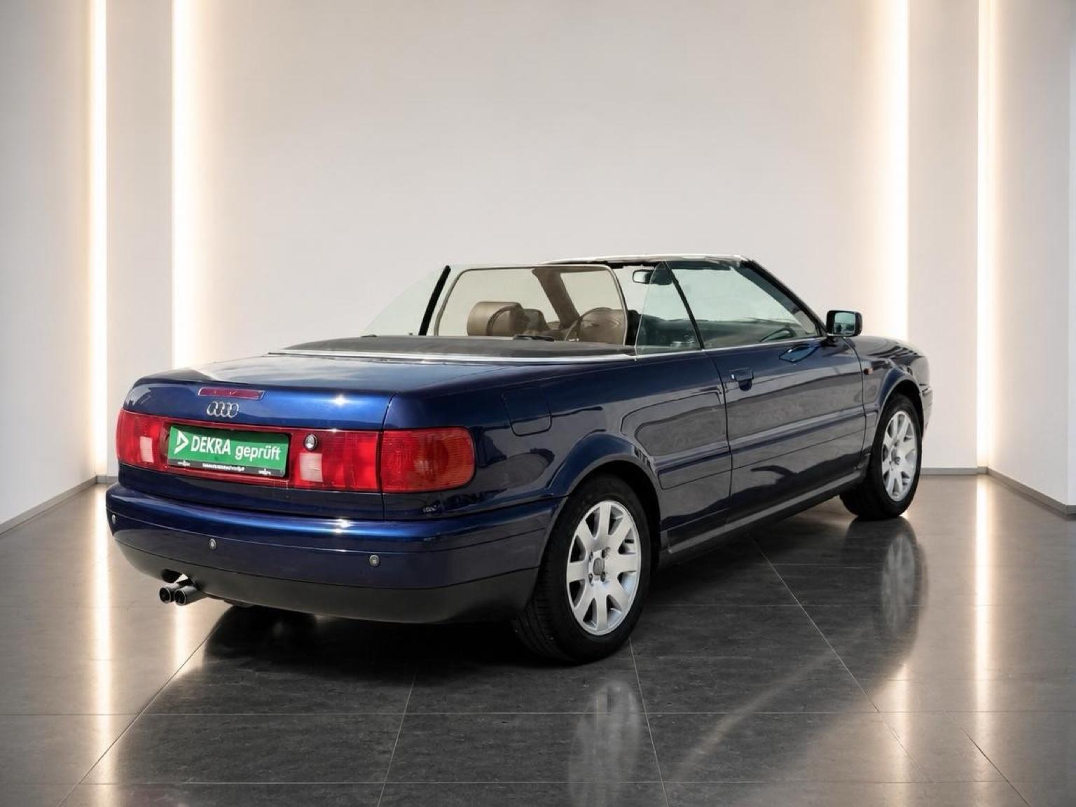 Audi 80 2,6 Cabrio/1.Hand/LEDER/XENON/SHZ/KLIMa