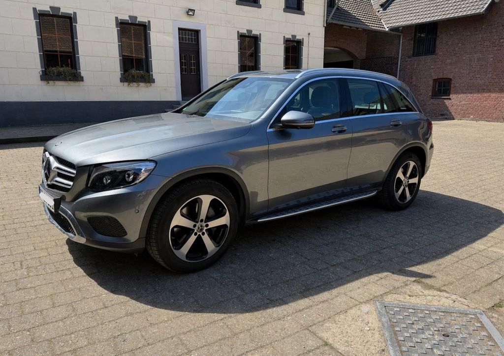 Image of Mercedes-Benz 250