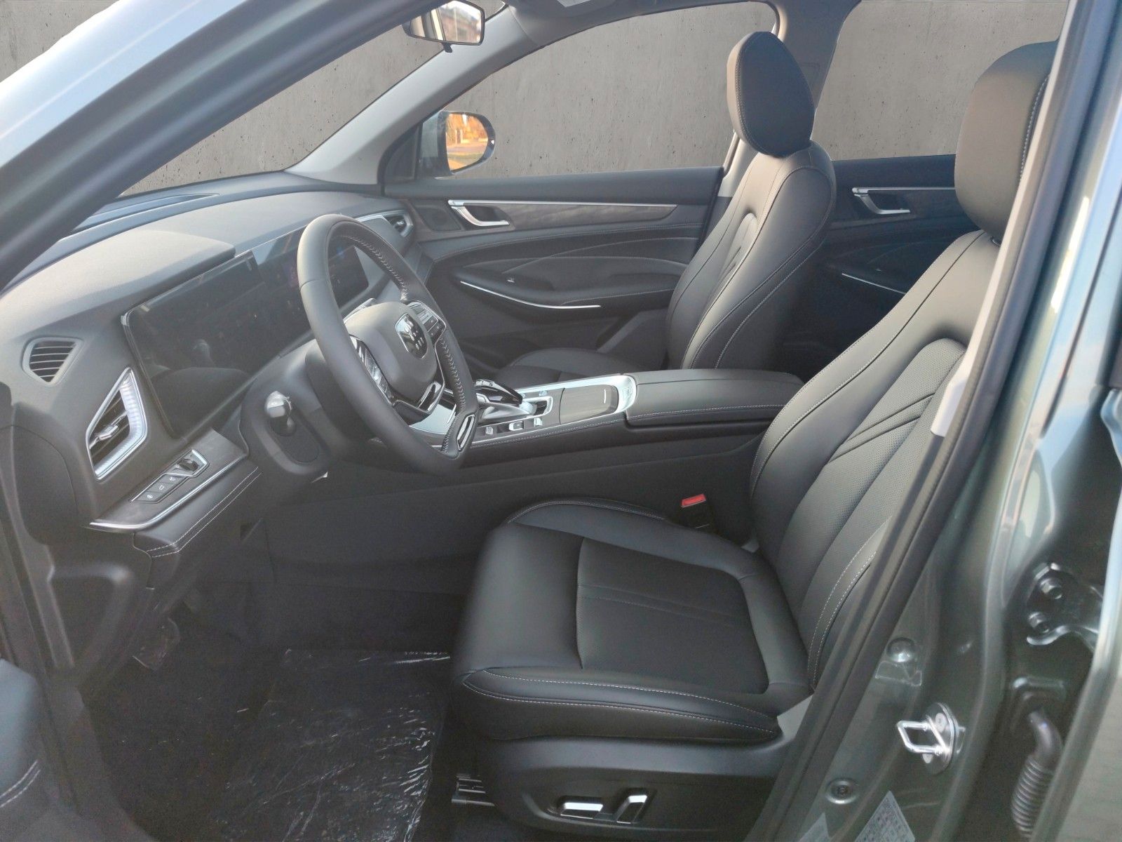 Fahrzeugabbildung DFSK Fengon E5 PHEY 7-Sitzer - 279PS
