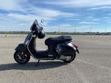 Piaggio Vespa GTS Super 300 - PIAGGIO ROLLER
