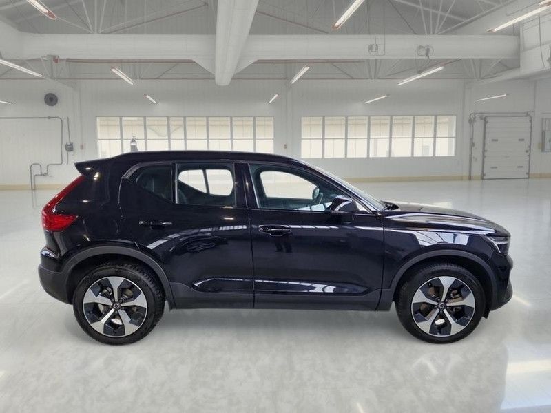 Volvo VOLVO XC40 B3 AUTOMATICO ULTIMATE DARK SUV imagem 3