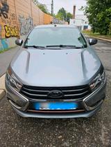 Lada Vesta - Lada mit Benzin-Antrieb: Limousine