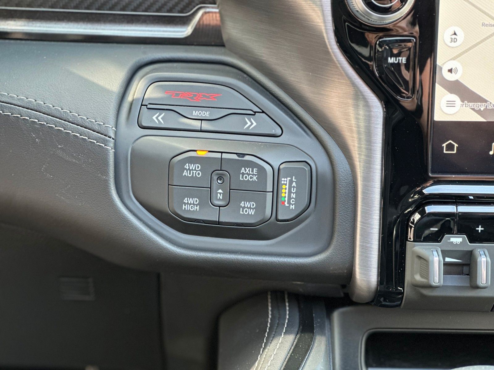 Fahrzeugabbildung Dodge RAM 1500 TRX 6.2 V8 *KOMPR."V-Max"24 Zoll*Bügel