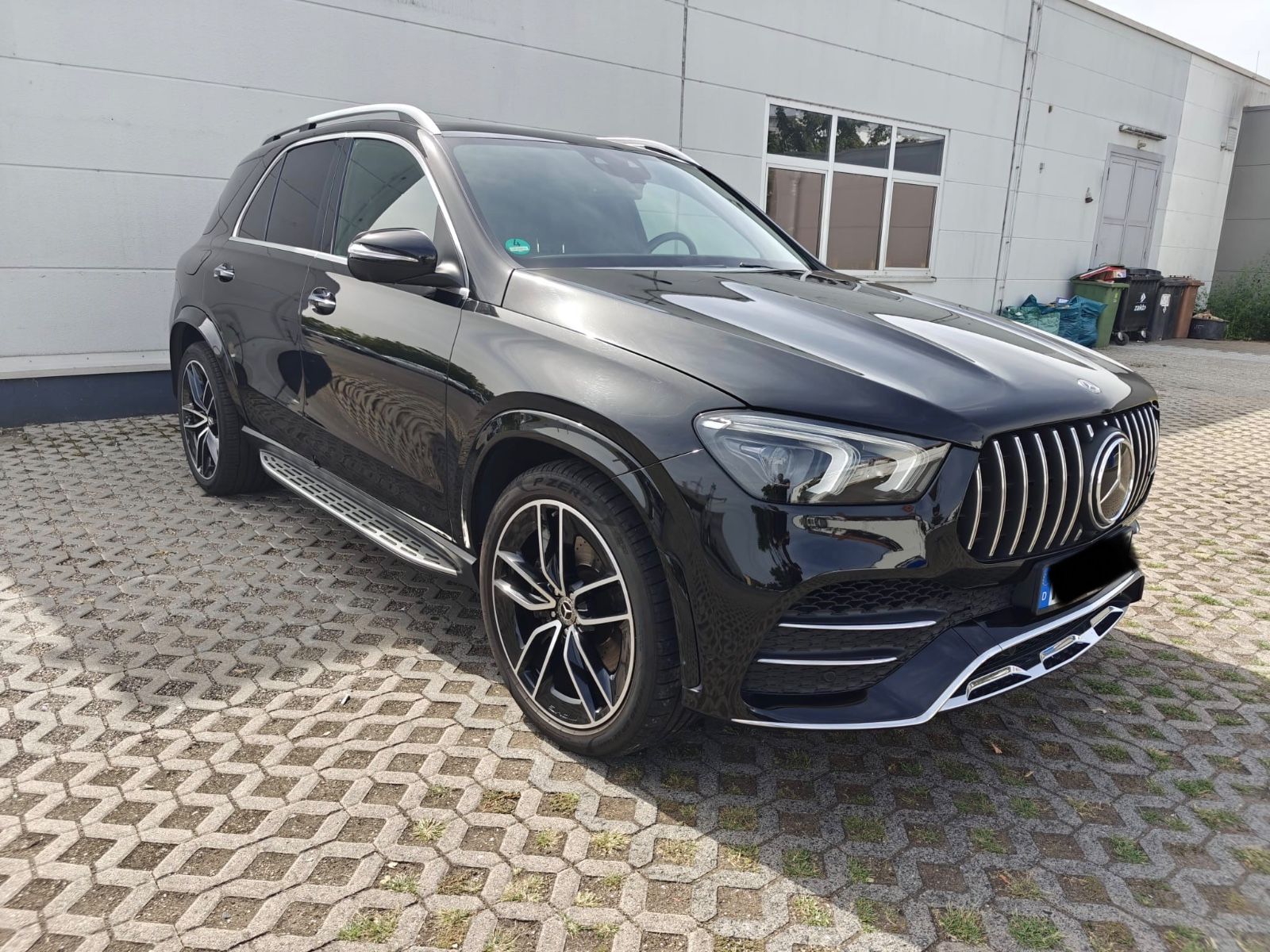 Mercedes-Benz GLE 400d 4Matic/ AMG-LINE/ Burmester/ Pano/ 360° foto 1