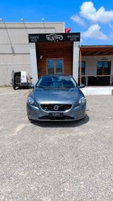 Volvo V40 D2 Momentum - Volvo V40: D2 Momentum