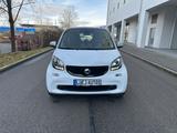 Smart ForTwo fortwo Coupe - Smart ForTwo mit Benzin-Antrieb: Limousine, Automatik