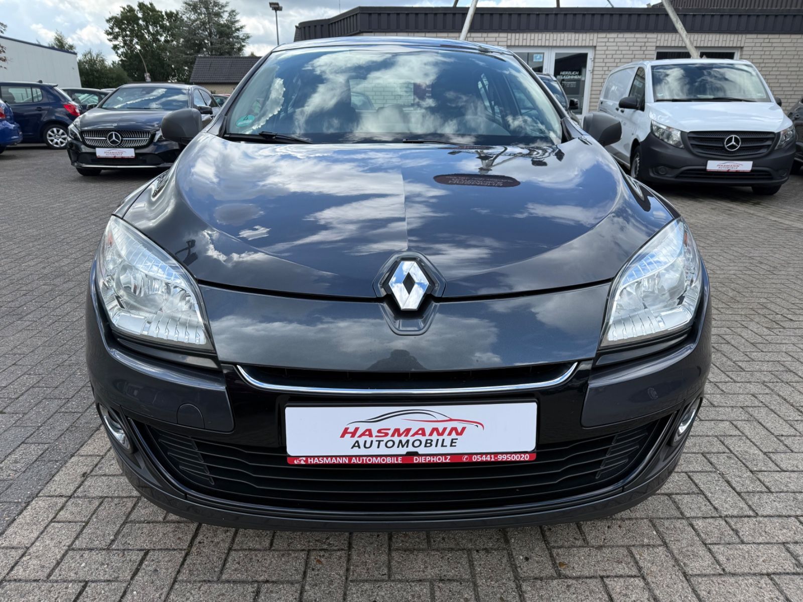 Megane III Lim. 5-trg.Tomtom Edition*NUR 76000KM