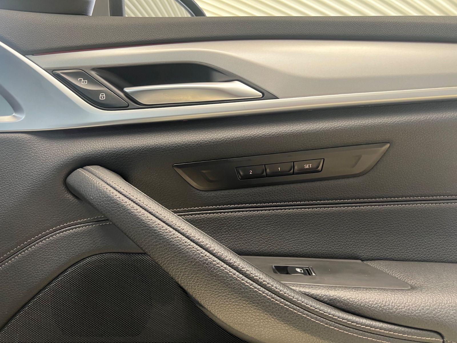 Fahrzeugabbildung BMW 520 d Lim. Mild Hybrid *SITZBELÜFTUNG*MEMORY*