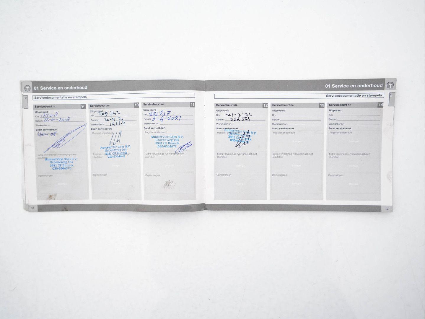 Volvo V50 2011 — photo 26