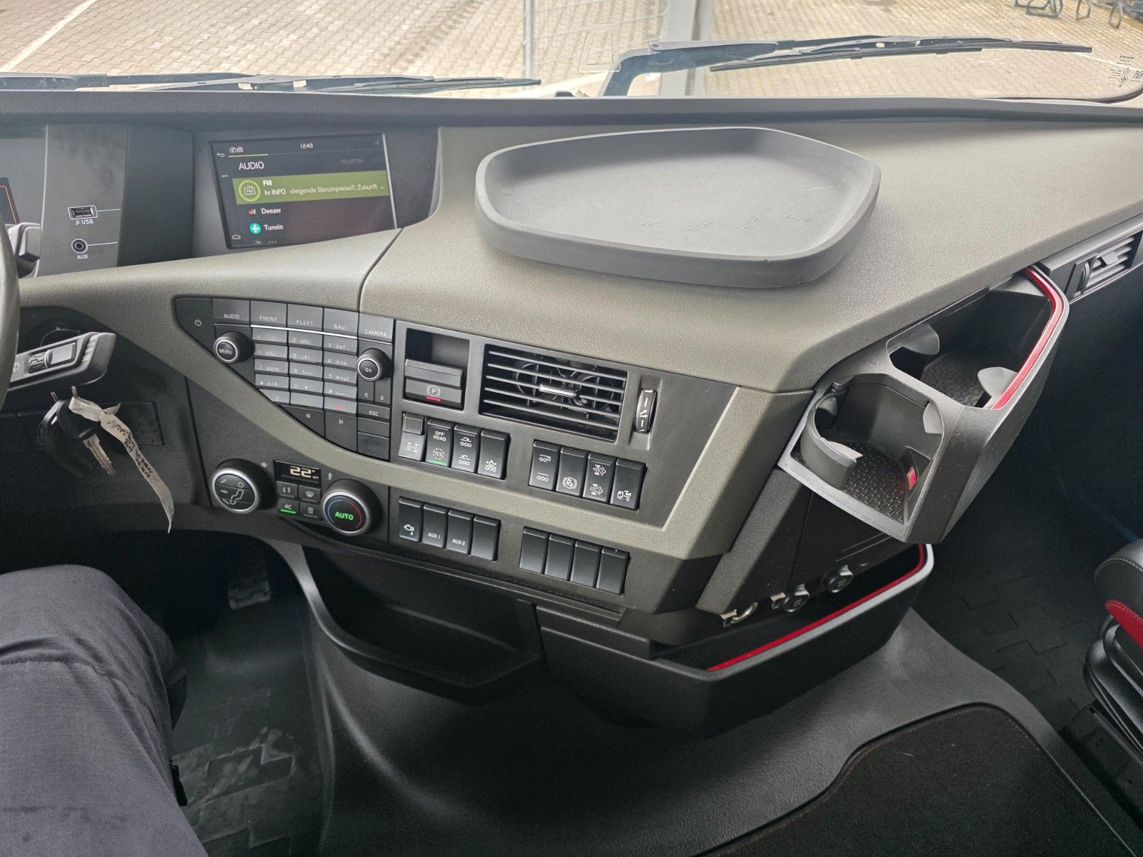 Fahrzeugabbildung Volvo FH 500 MKG HLK 531 HP a7 Funk NLA gelenkt