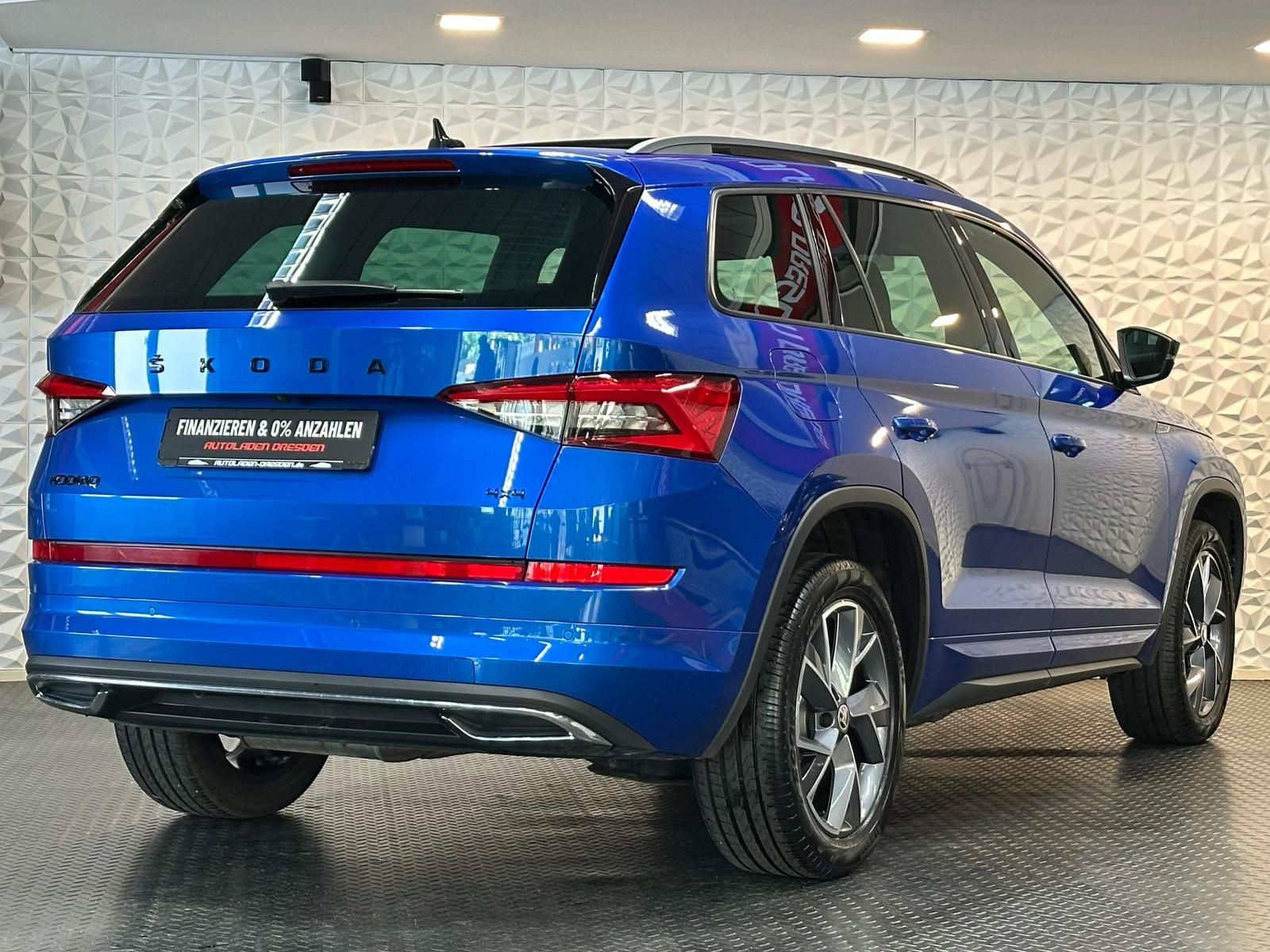 SKODA Kodiaq 2.0TDI SPORTLINE 4x4 LED#AHK#ACC#PANO#CAM - Image 8