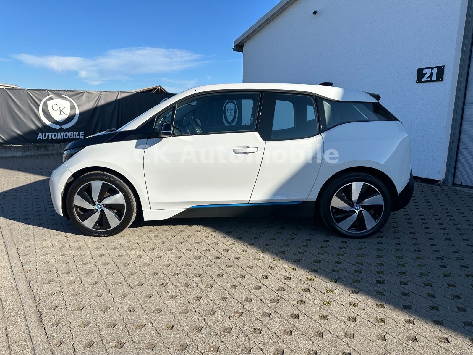 Fahrzeugabbildung BMW i3 REX Hybrid Range Extender/Defekt