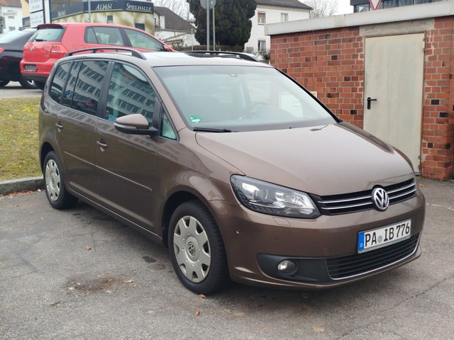 Volkswagen Touran 2.0 TDI DSG Comfortline BlueMotion Tech